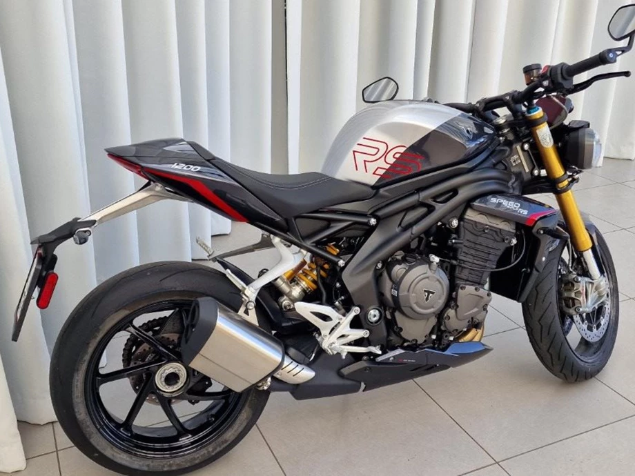 Angebot Triumph Speed Triple 1200 RS Bild 4: Angebot Triumph Speed Triple 1200 RS