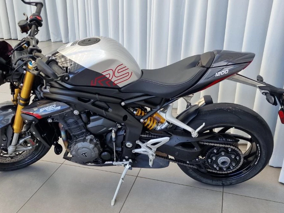 Angebot Triumph Speed Triple 1200 RS Bild 7: Angebot Triumph Speed Triple 1200 RS