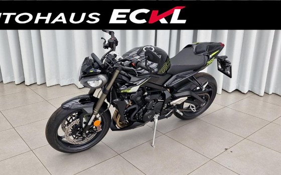 Gebrauchtmotorrad Triumph Street Triple RS - Bild 1