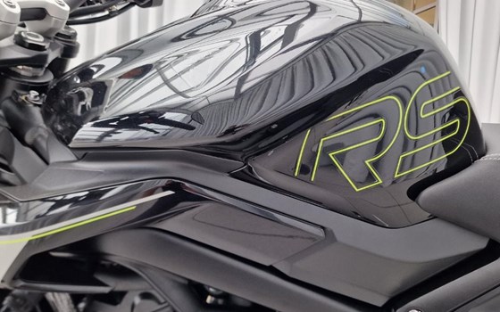 Gebrauchtmotorrad Triumph Street Triple RS - Bild 10 Gebrauchtmotorrad Triumph Street Triple RS - Bild 10