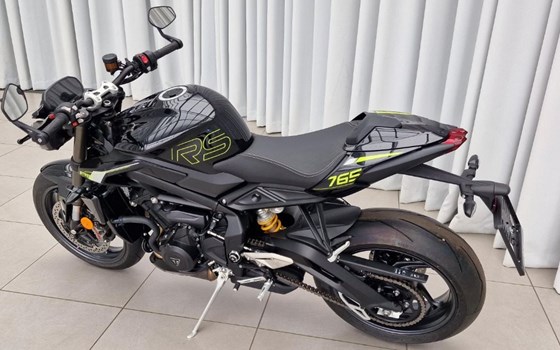 Gebrauchtmotorrad Triumph Street Triple RS - Bild 7