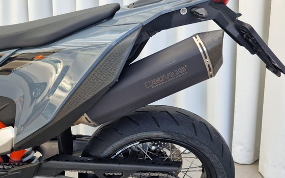 Gebrauchtmotorrad KTM 690 SMC R - Bild 11