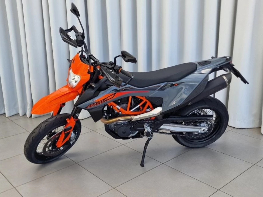 Angebot KTM 690 SMC R Bild 2: Angebot KTM 690 SMC R