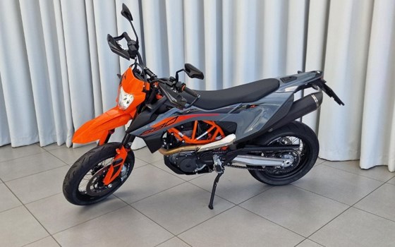 Gebrauchtmotorrad KTM 690 SMC R - Bild 2