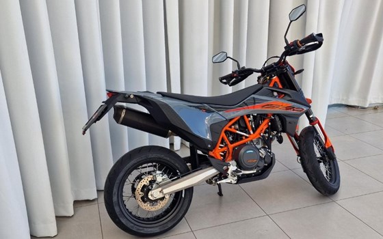 Gebrauchtmotorrad KTM 690 SMC R - Bild 5