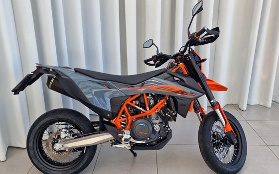 Gebrauchtmotorrad KTM 690 SMC R - Bild 7