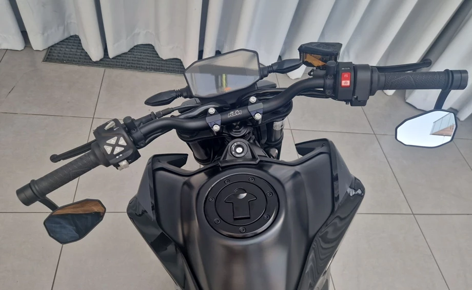 Angebot KTM 890 Duke Bild 11: Angebot KTM 890 Duke