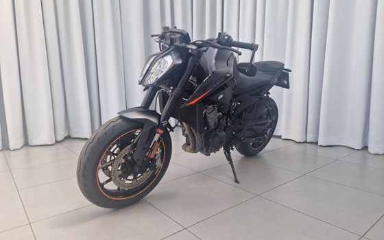 Gebrauchtmotorrad KTM 890 Duke - Bild 2 Gebrauchtmotorrad KTM 890 Duke - Bild 2
