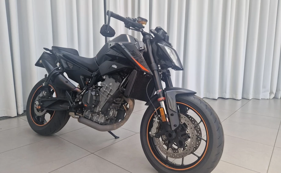 Angebot KTM 890 Duke Bild 3: Angebot KTM 890 Duke