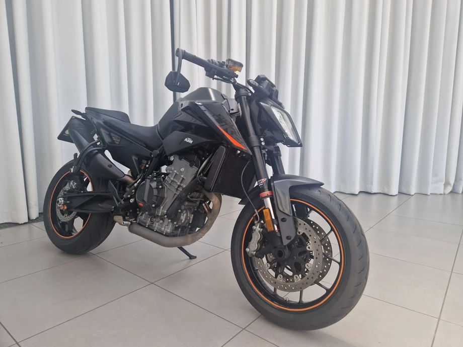 Angebot KTM 890 Duke Bild 3: Angebot KTM 890 Duke