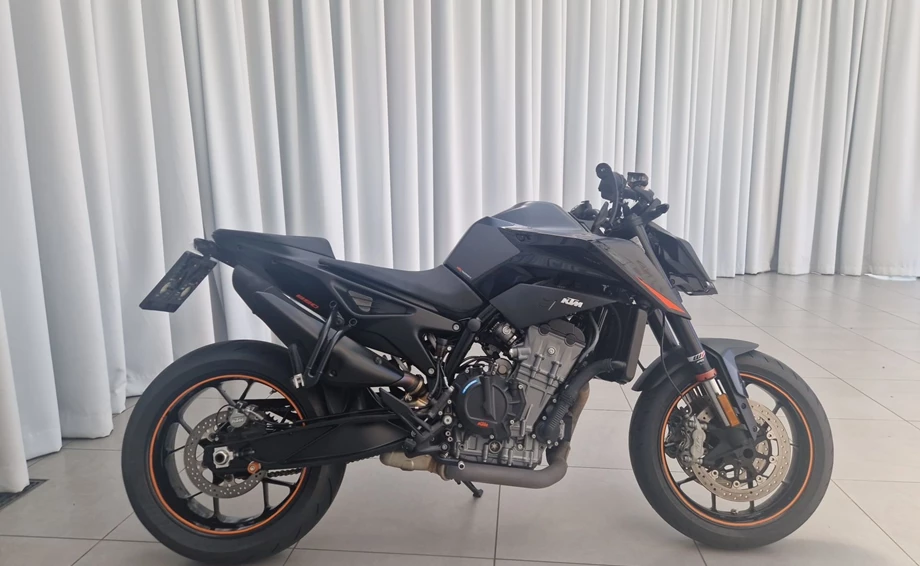 Angebot KTM 890 Duke Bild 4: Angebot KTM 890 Duke