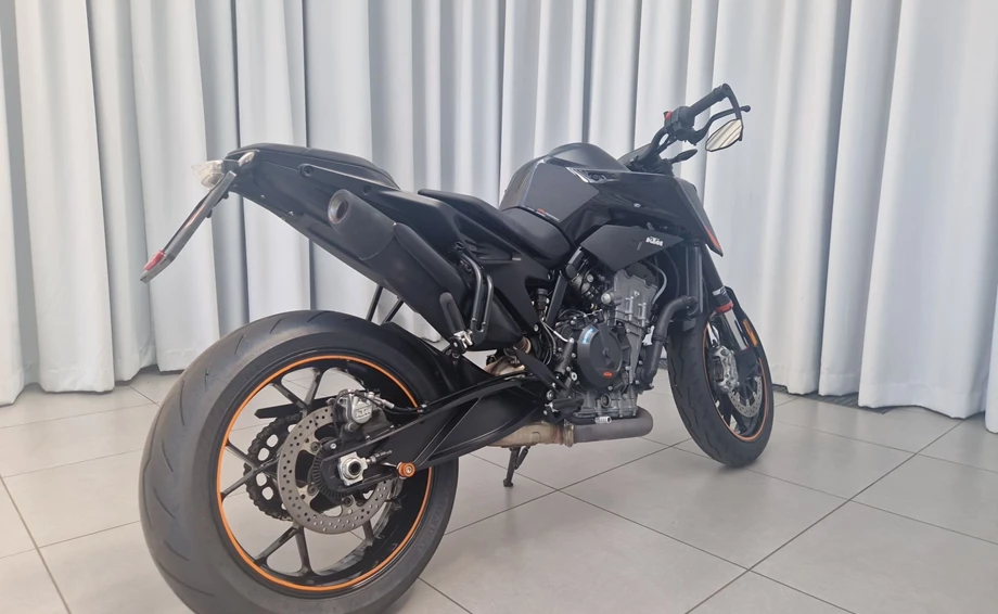 Angebot KTM 890 Duke Bild 5: Angebot KTM 890 Duke