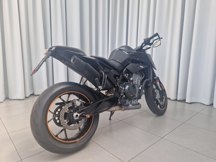 Angebot KTM 890 Duke Bild 5: Angebot KTM 890 Duke