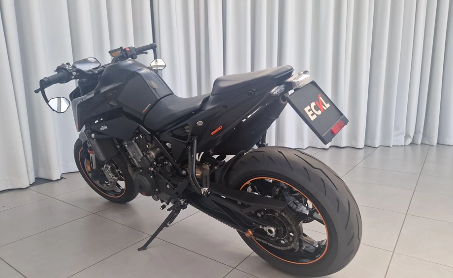 Angebot KTM 890 Duke Bild 6: Angebot KTM 890 Duke