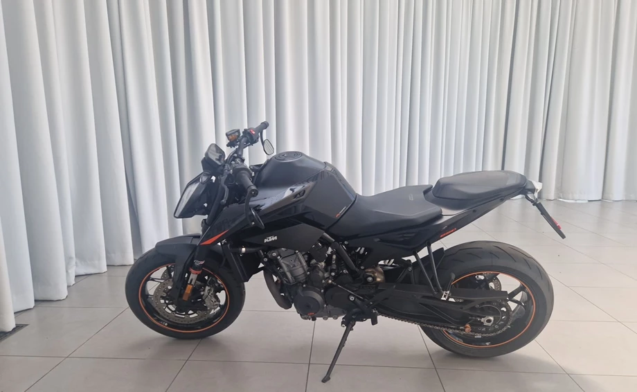 Angebot KTM 890 Duke Bild 7: Angebot KTM 890 Duke