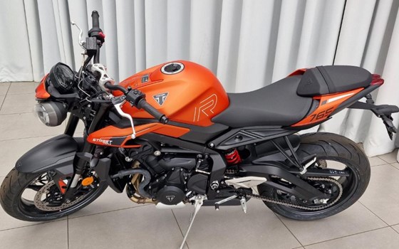 Neufahrzeug Triumph Street Triple R - Bild 2 Neufahrzeug Triumph Street Triple R - Bild 2