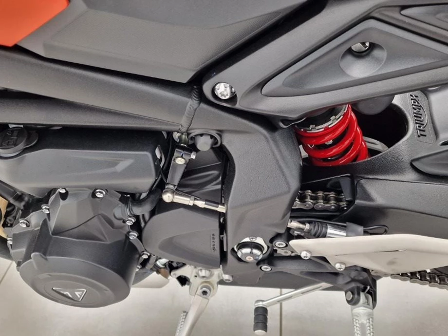 Angebot Triumph Street Triple R Bild 8: Angebot Triumph Street Triple R