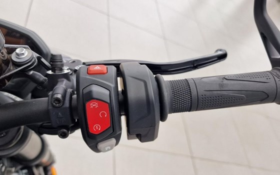 Neufahrzeug Triumph Street Triple RS - Bild 9