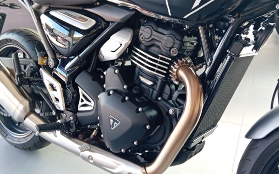 Gebrauchtmotorrad Triumph Speed 400 - Bild 7 Gebrauchtmotorrad Triumph Speed 400 - Bild 7