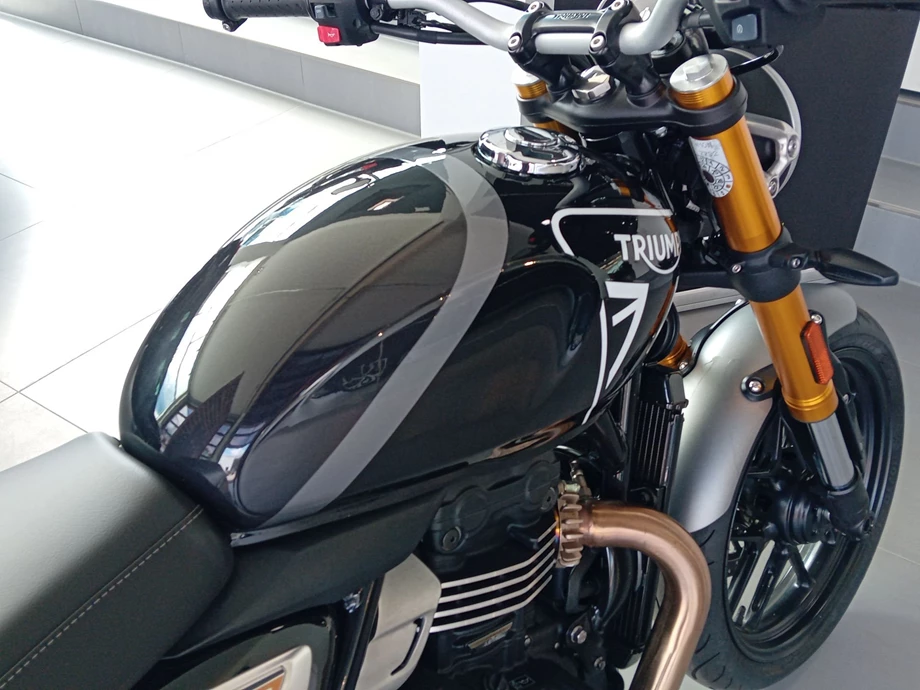 Angebot Triumph Speed 400 Bild 8: Angebot Triumph Speed 400