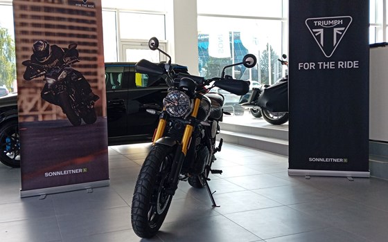 Gebrauchtmotorrad Triumph Scrambler 400 X - Bild 2 Gebrauchtmotorrad Triumph Scrambler 400 X - Bild 2