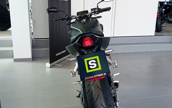 Gebrauchtmotorrad Honda CB650R - Bild 10 Gebrauchtmotorrad Honda CB650R - Bild 10