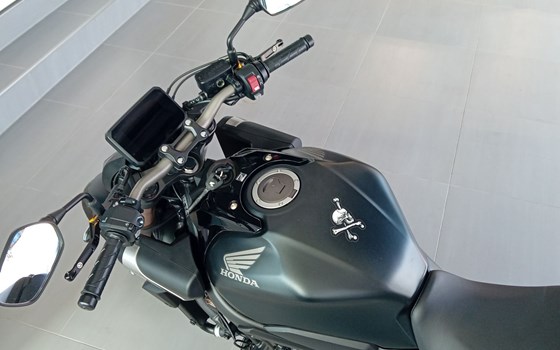 Gebrauchtmotorrad Honda CB650R - Bild 9 Gebrauchtmotorrad Honda CB650R - Bild 9