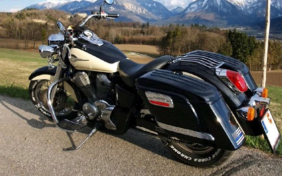 Gebrauchtmotorrad Honda VT750ACE Shadow - Bild 2 Gebrauchtmotorrad Honda VT750ACE Shadow - Bild 2