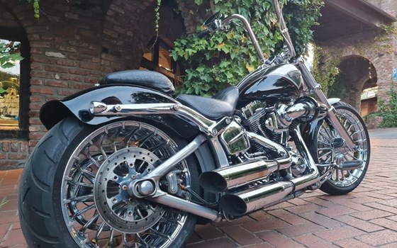 Gebrauchtmotorrad Harley-Davidson CVO Breakout FXSBSE - Bild 1