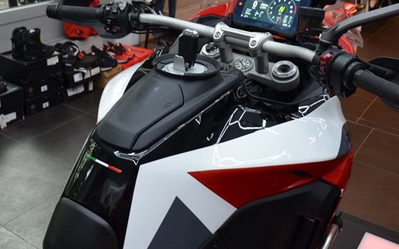 Gebrauchtmotorrad Ducati Multistrada V4 S Sport - Bild 3