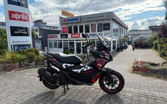 Neufahrzeug Aprilia SR GT Replica 200 - Bild 2