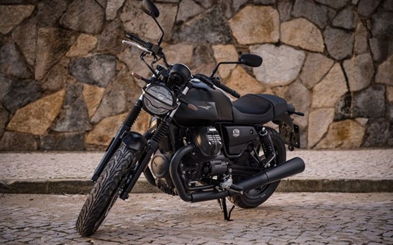 Neufahrzeug Moto Guzzi V7 Stone - Bild 3