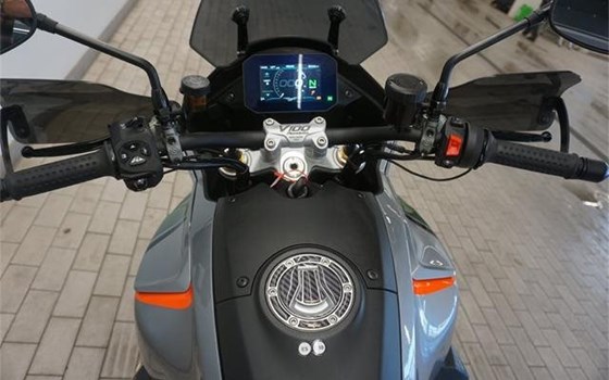 Gebrauchtmotorrad Moto Guzzi V100 Mandello S - Bild 5 Gebrauchtmotorrad Moto Guzzi V100 Mandello S - Bild 5
