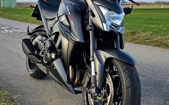 Gebrauchtmotorrad Suzuki GSX-S1000 - Bild 3 Gebrauchtmotorrad Suzuki GSX-S1000 - Bild 3