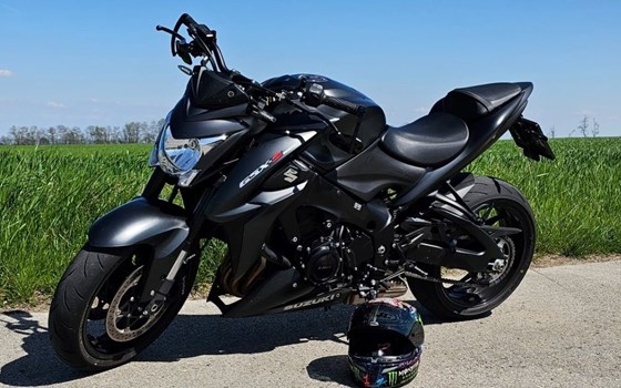 Gebrauchtmotorrad Suzuki GSX-S1000 - Bild 5 Gebrauchtmotorrad Suzuki GSX-S1000 - Bild 5
