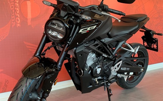 Neufahrzeug Honda CB125R - Bild 1 Neufahrzeug Honda CB125R - Bild 1