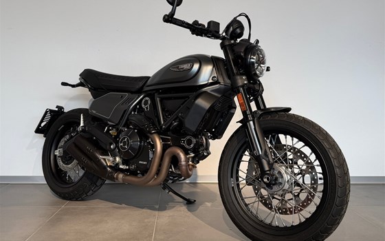 Gebrauchtmotorrad Ducati Scrambler Nightshift - Bild 3 Gebrauchtmotorrad Ducati Scrambler Nightshift - Bild 3