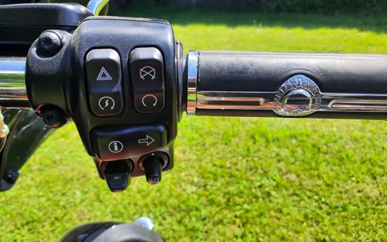 Gebrauchtmotorrad Harley-Davidson Electra Glide Ultra Limited Low FLHTKL - Bild 17 Gebrauchtmotorrad Harley-Davidson Electra Glide Ultra Limited Low FLHTKL - Bild 17