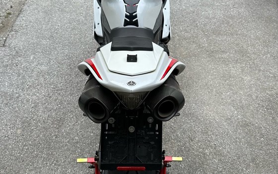 Gebrauchtmotorrad Yamaha R1 - Bild 4 Gebrauchtmotorrad Yamaha R1 - Bild 4