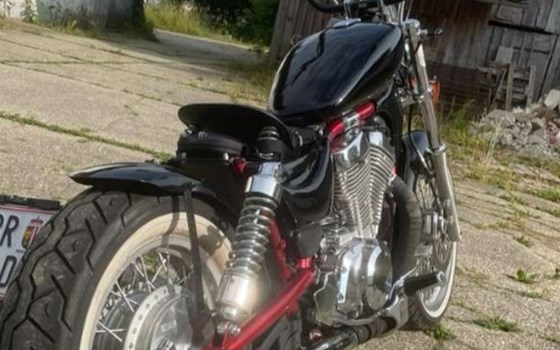 Gebrauchtmotorrad Suzuki Intruder VS 600 - Bild 10 Gebrauchtmotorrad Suzuki Intruder VS 600 - Bild 10