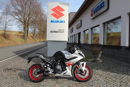 Suzuki GSX-8R