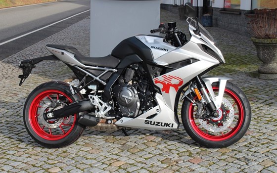 Neufahrzeug Suzuki GSX-8R - Bild 2