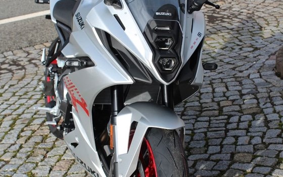 Neufahrzeug Suzuki GSX-8R - Bild 4