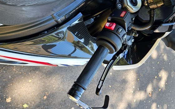 Gebrauchtmotorrad BMW S 1000 RR - Bild 17 Gebrauchtmotorrad BMW S 1000 RR - Bild 17