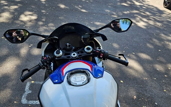 Gebrauchtmotorrad BMW S 1000 RR - Bild 8 Gebrauchtmotorrad BMW S 1000 RR - Bild 8