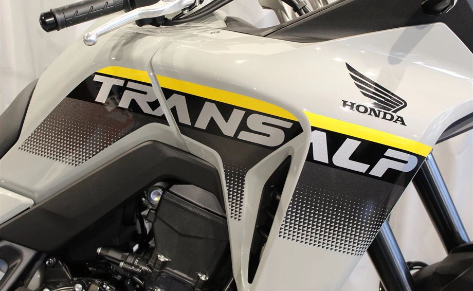 Offer Honda XL750 Transalp Bild 2: Offer Honda XL750 Transalp