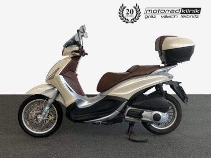 Gebrauchtmotorrad Piaggio Beverly 300 i.e.S - Bild 1 Gebrauchtmotorrad Piaggio Beverly 300 i.e.S - Bild 1
