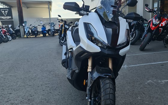 Gebrauchtmotorrad Honda ADV350 - Bild 3 Gebrauchtmotorrad Honda ADV350 - Bild 3