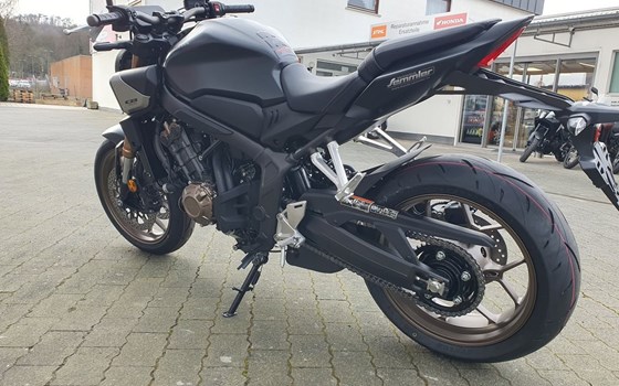 Neufahrzeug Honda CB650R E-Clutch - Bild 14