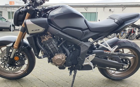 Neufahrzeug Honda CB650R E-Clutch - Bild 17